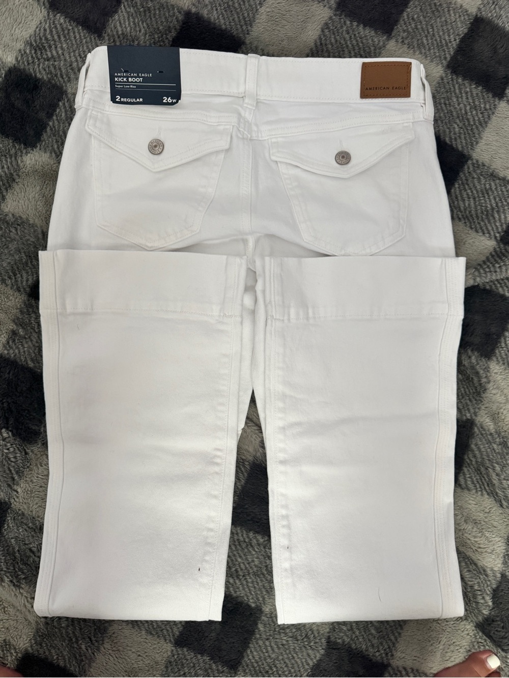 NWT-American Eagle Super Low Rise White Kick Boot Jeans-2 Regular
